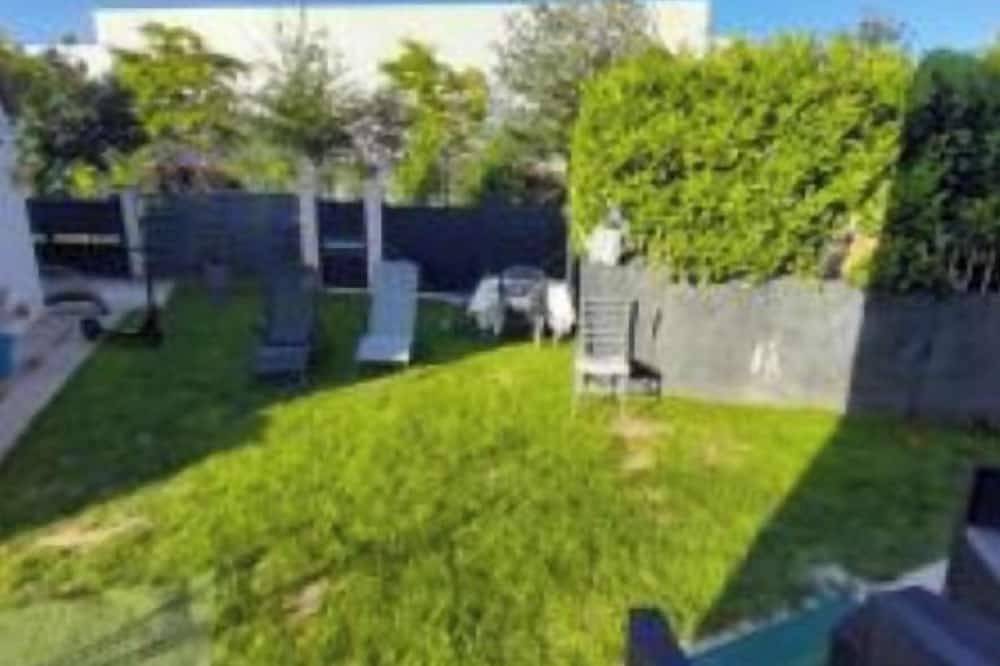 Family House in Beauvais, Oise