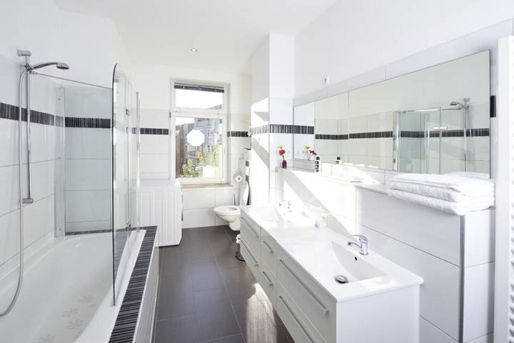 Ferienwohnung für 7 Personen, mit Terrasse und Garten sowie Sauna und Ausblick in Leipzig - 2