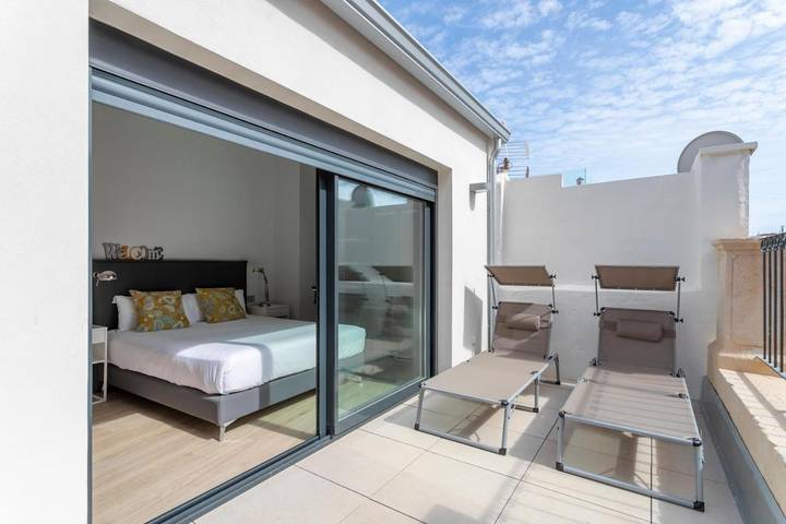 Apartahotel para 4 personas, con Balcón y Vistas en Alicante