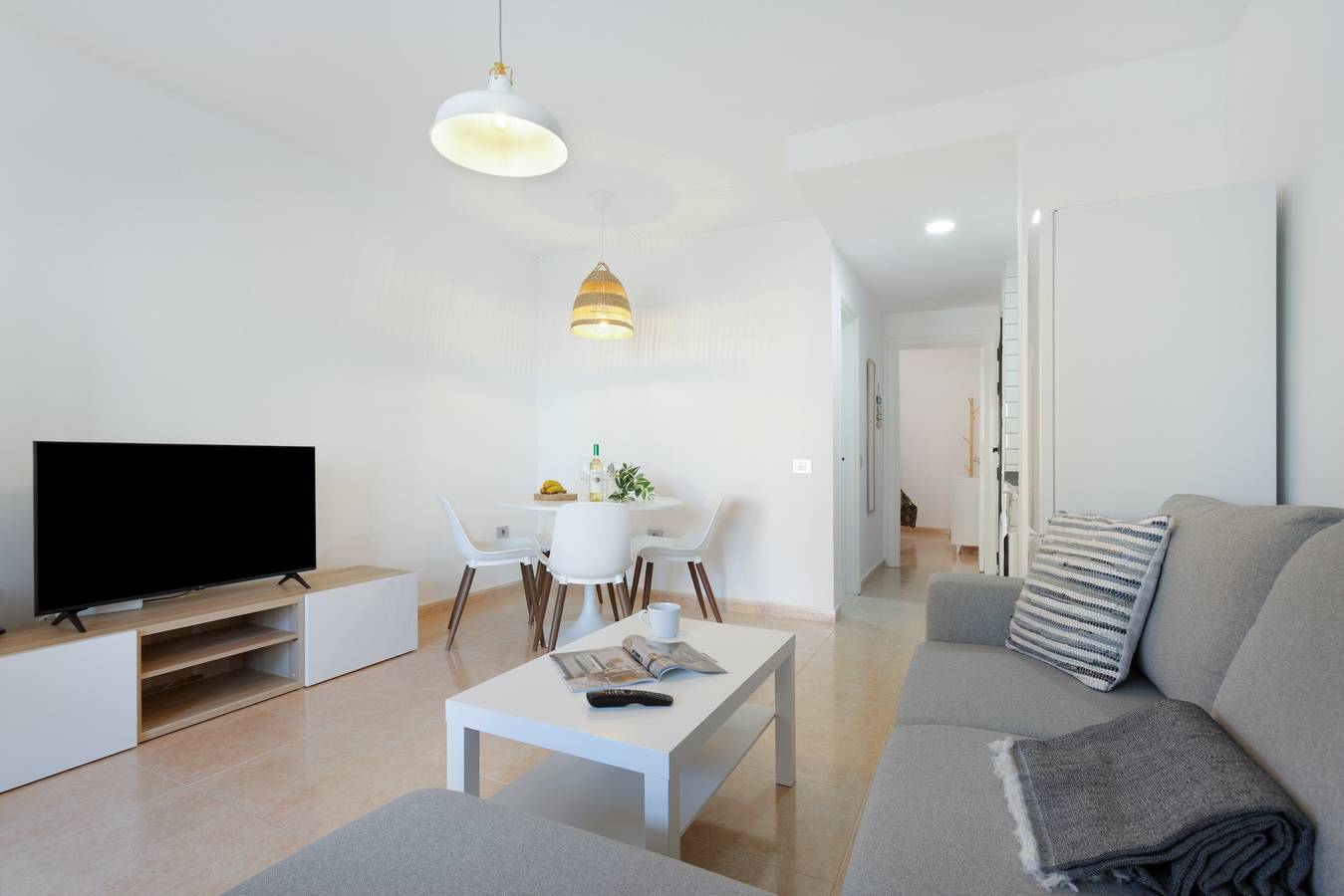 Ganze Wohnung, Urlaub 'Oasis Duna Surfhouse Corralejo' mit Gemeinschaftspool, privater Terrasse und Wi-Fi in Corralejo, La Oliva
