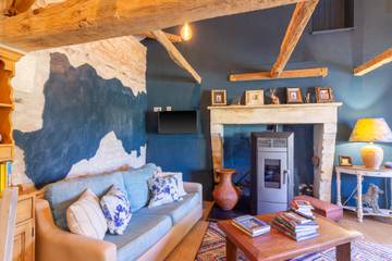 Vacation House for 4 Guests in Saint-Martial-Viveyrol, Nouvelle-Aquitaine, Picture 1
