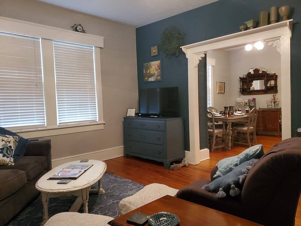 1920's and 2020's...the best of both! in Saluda, Polk County NC