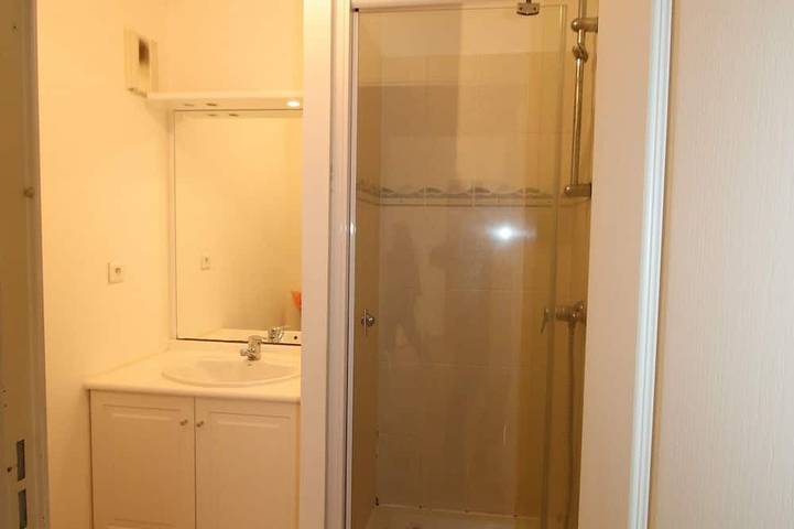 Ganze Wohnung, Quiet, bright apartment on the Brittany seafront, 1 minute's walk from the beach. in Port-Louis, Côte des Mégalithes