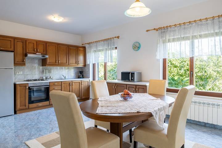 Gîte pour 4 personnes, avec piscine et balcon/terrasse à Buzet - 3