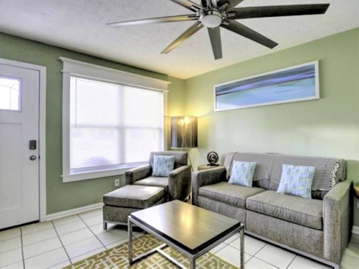 Vacation rental for 7 people, with balcony, with pets in Emerald Coast