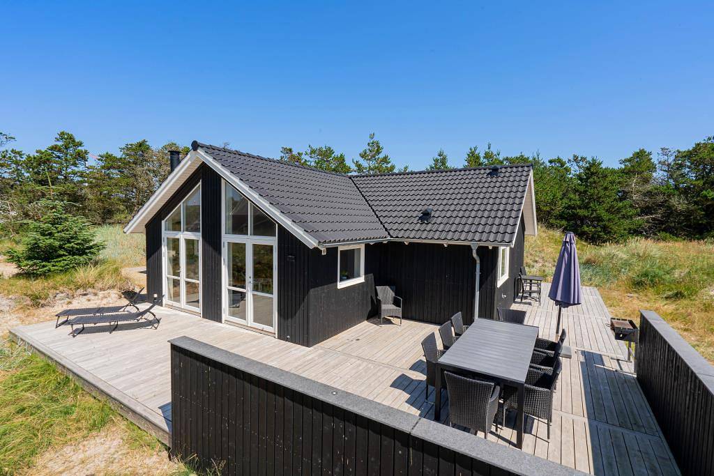 Strandnahes Ferienhaus mit Whirlpool und Sauna in Vejers Strand, Varde