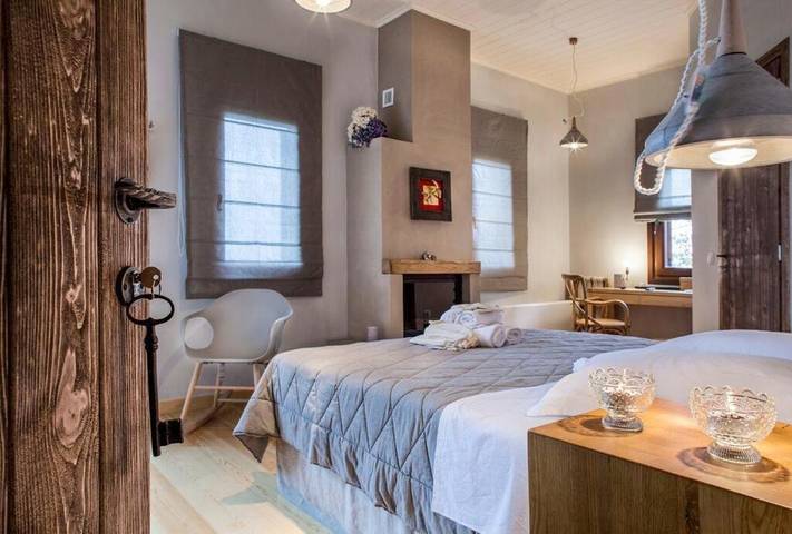 Bed and breakfast for 13 people, with view and garden, child-friendly - 1