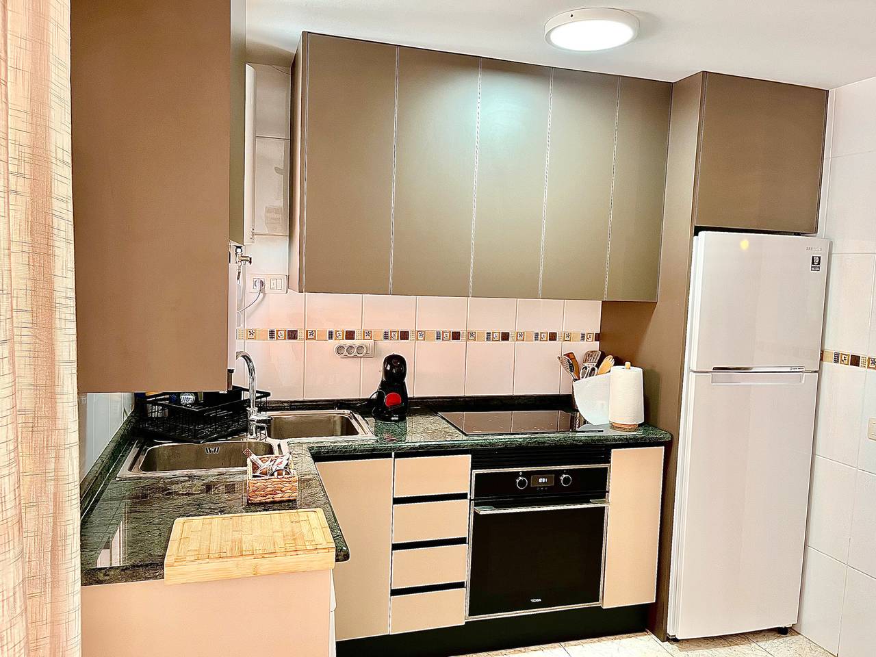 Appartamento intero, Appartamento 'Casa Pera' con terrazza privata e Wi-Fi in Playa de Chilches, Chilches / Xilxes