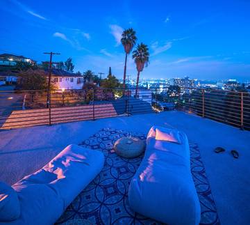 Vacation House for 8 Guests in Los Angeles, Los Angeles County, Picture 2