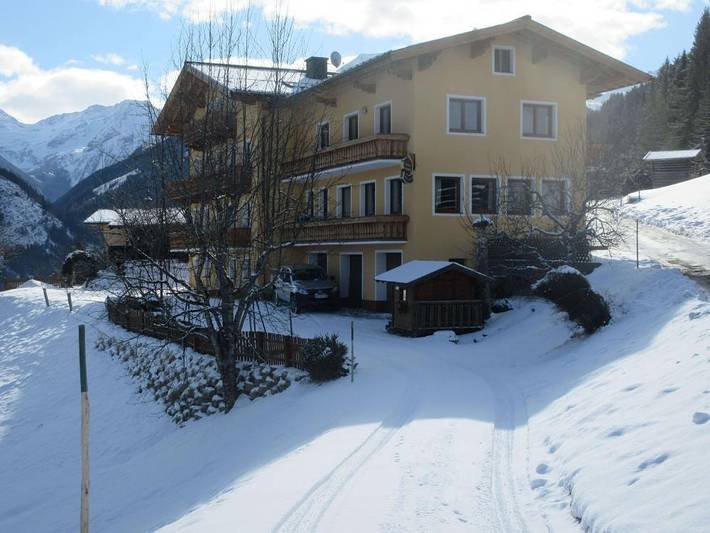 Ferienhaus für 20 Personen, mit Balkon und Terrasse sowie Garten in Bad Hofgastein - 2