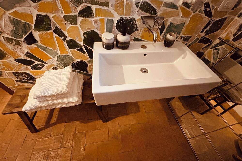 The small house between tradition and modernity in Mattinata, Gargano