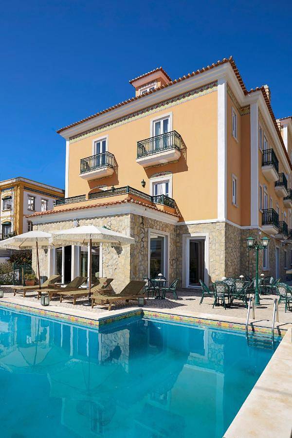 Hôtel pour 2 personnes, avec terrasse ainsi que piscine et jardin