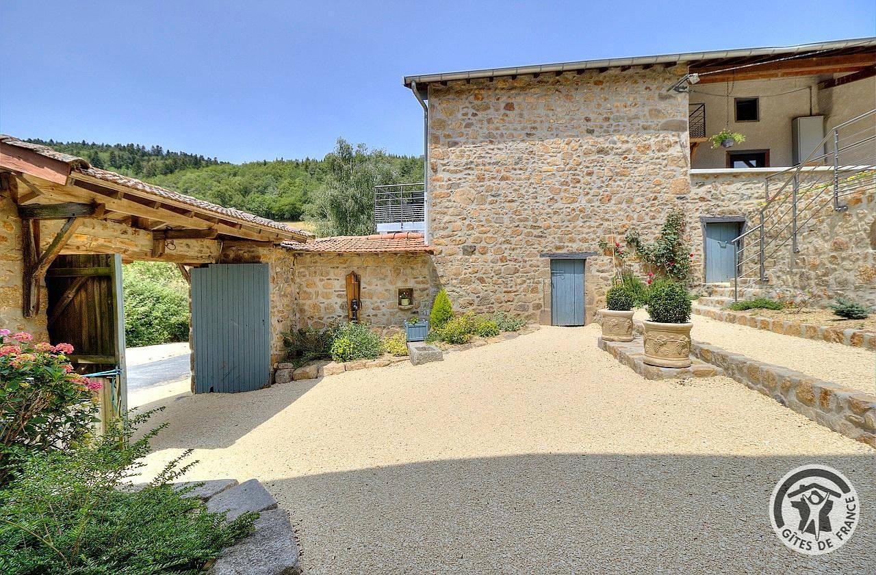 La Maison de Famille du Pourron in Villechenève, Lyon et ses environs