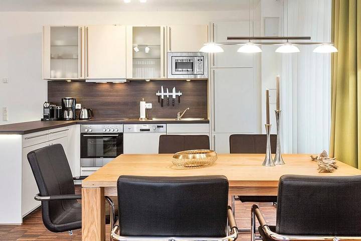 Ferienwohnung für 6 Personen, mit Whirlpool und Balkon in Binz - 3