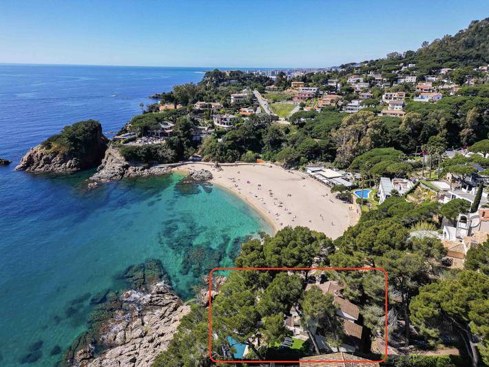 Ferienhaus für 12 Personen, mit Terrasse und Garten in Blanes - 3