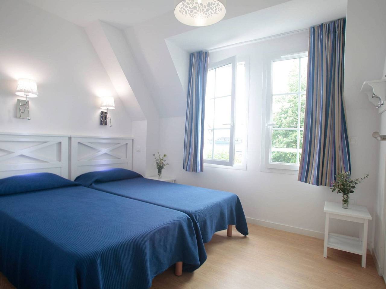 Entire apartment, Apartment in Cabourg near Beaches in Cabourg, Caen region