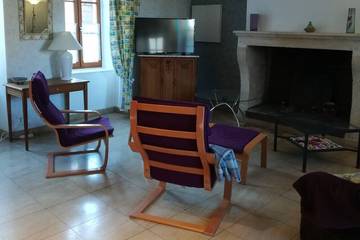 Gîte pour 6 personnes, avec jardin dans Précy-le-Sec