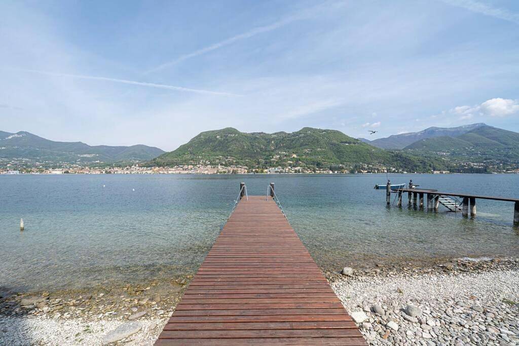 Villa Magnolie, accesso a lago in San Felice del Benaco, Prealpi Gardesane