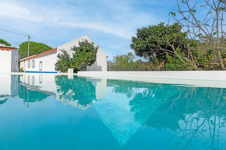 Casa de férias 'Monte Da Venda De Baixo' com vista para a montanha, piscina privada e Wi-Fi in Santa Margarida da Serra, Grândola e Santa Margarida da Serra