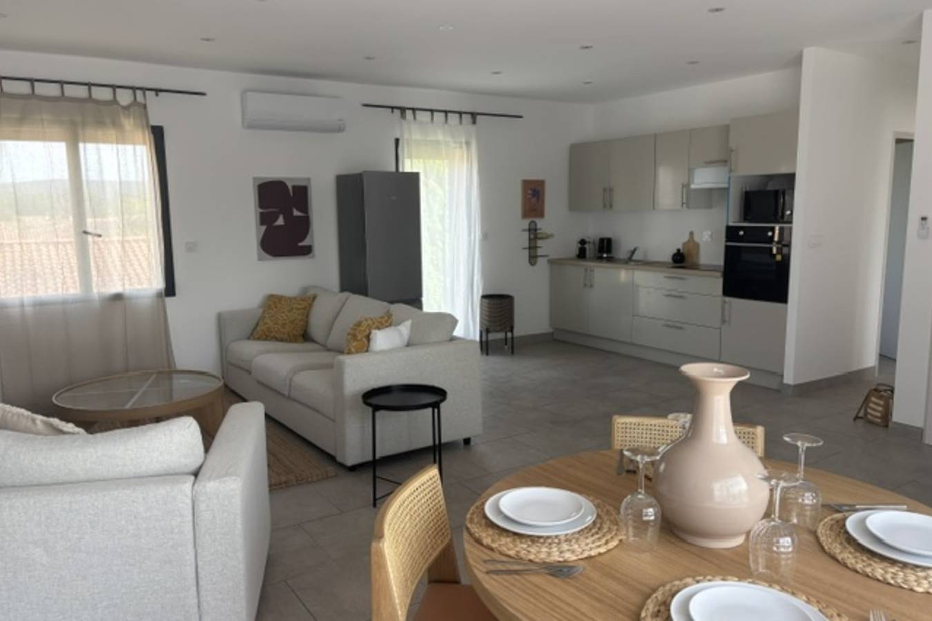 Appartement entier, Solea - Côté Terrasse in L'Isle-sur-la-Sorgue, Vaucluse
