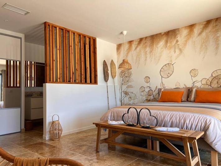 Chambre d’hôte pour 2 personnes, avec piscine ainsi que vue et jardin dans le Var - 3