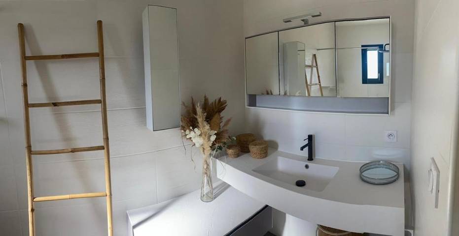 Location de vacances pour 10 personnes, avec vue ainsi que piscine et jardin, animaux acceptés à Malras - 3