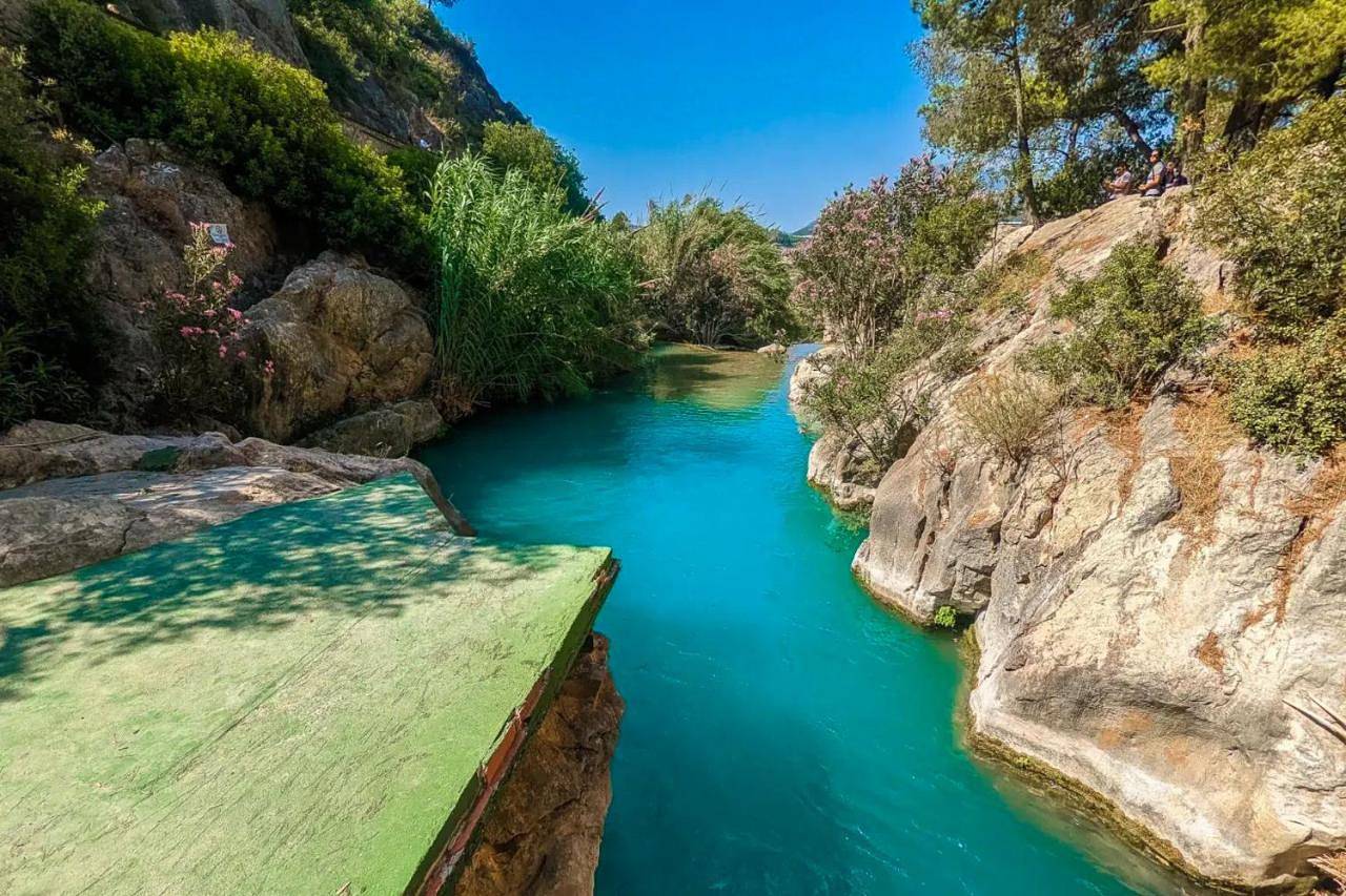 Kampaoh Fonts d' Algar in Callosa d'en Sarrià, Costa Blanca