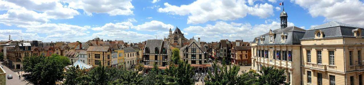 Gîte pour 2 personnes, avec balcon et vue dans Office De Tourisme De Troyes - 2