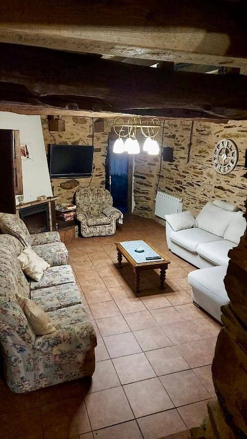 Casa de vacaciones para 2 personas, con vistas y jardín en El Bierzo - 2