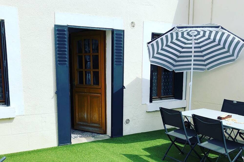 Appartement entier, Au cœur de la Sologne, appartement de plain pied avec patio in Romorantin-Lanthenay, Sologne