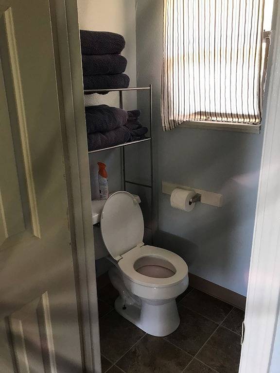 The Terrace House, country living. in Shasta County