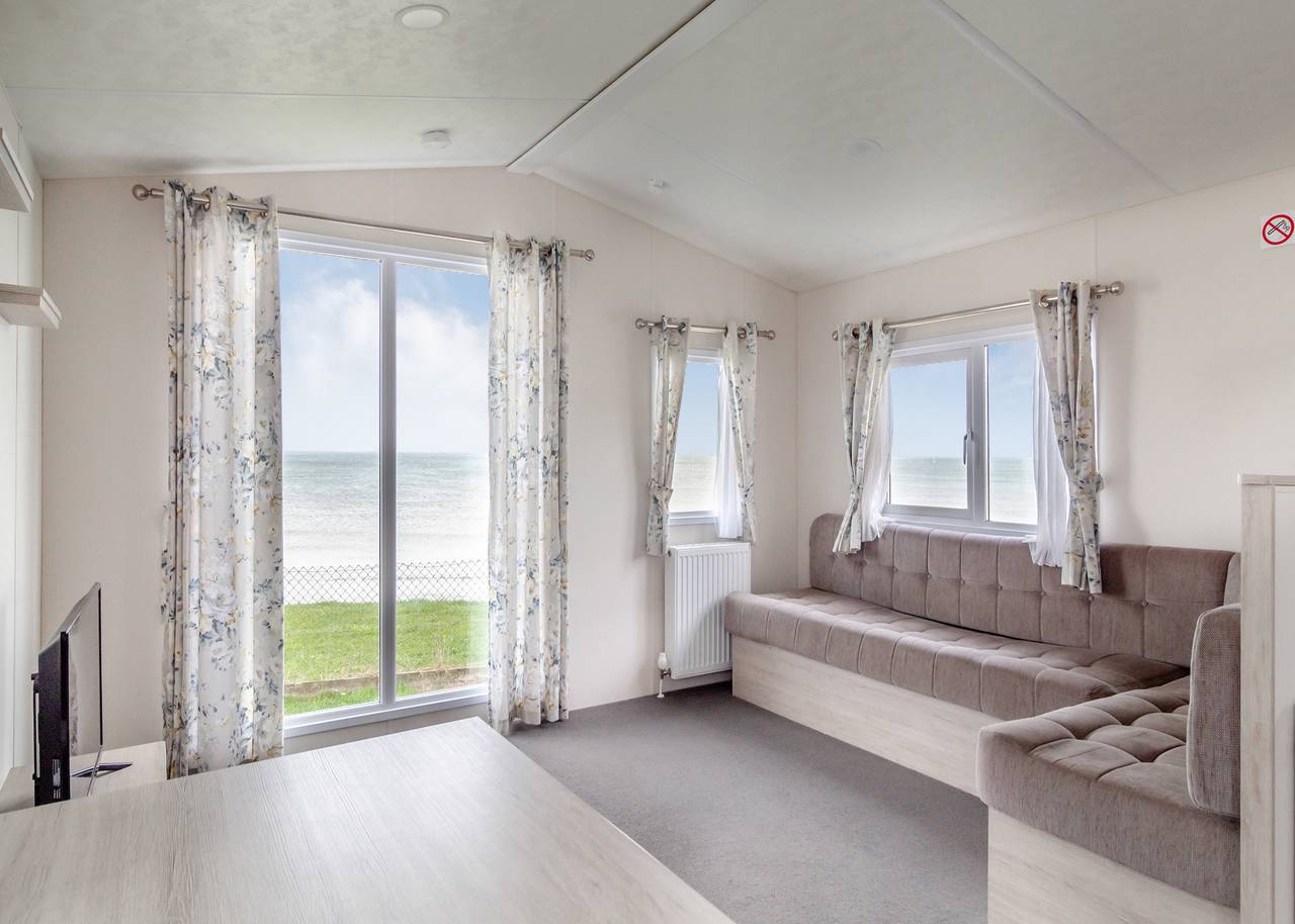 Castaways Oyster 8 Sea View (Pet) in Bacton, Norfolk Coast
