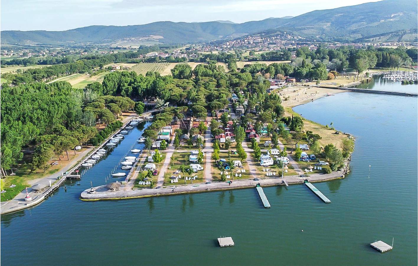 Trasimeno Mobile Home - Pool, Parking & Kitchen in Tuoro sul Trasimeno, Lake Trasimeno
