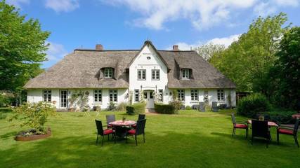Ferienwohnung für 2 Personen, mit Terrasse und Sauna sowie Garten in Uelvesbüll