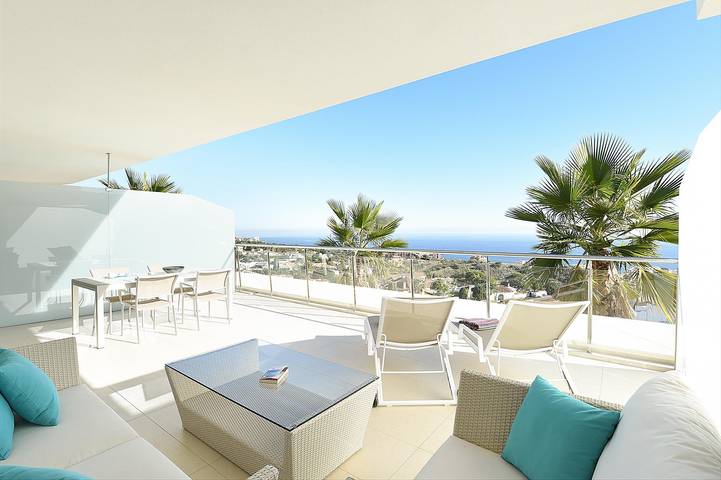 Location de vacances pour 4 personnes, avec Vue sur l’océan ainsi que Jardin et Piscine dans Reserva del Higueron