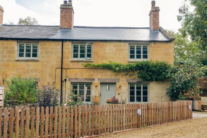 Cottage for 4 people, with garden, with pets in Winchcombe