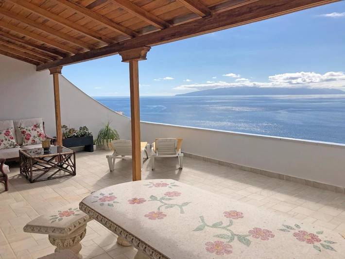 Chalet para 3 personas, con piscina además de jardín y vistas en Tenerife - 2