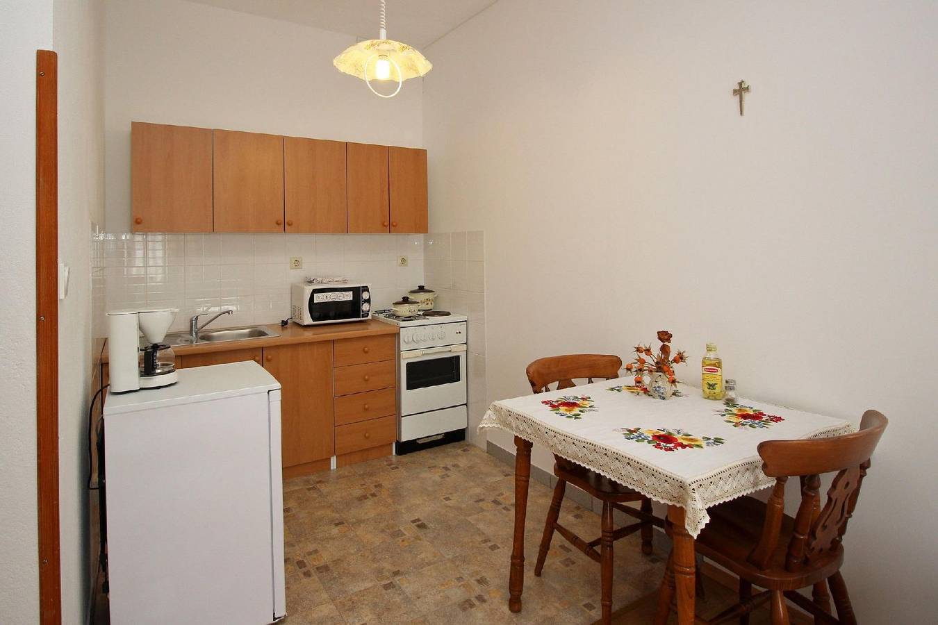 Ganze Ferienwohnung, Studio "Sarmantni Studio Stefania" in Punat, Krk