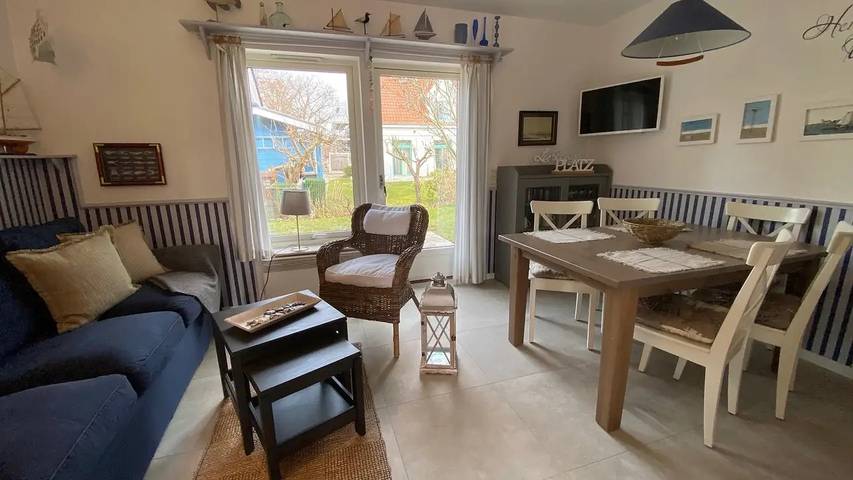 Ferienwohnung für 4 Personen, mit Terrasse und Garten sowie Sauna in Zingst