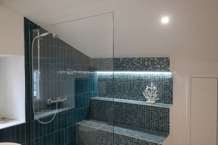Appartement entier, Très joli studio au confort moderne avec vue exceptionnelle in Calvi, Région de Calvi