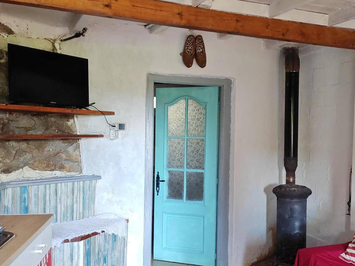 Two-Bedroom House in Valdáliga, Oyambre