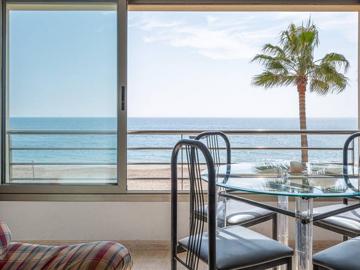 Apartamento entero, Apartamento con vistas espectaculares al mar - 4 pers. in Platja de Baix a Mar (Torredembarra), Torredembarra