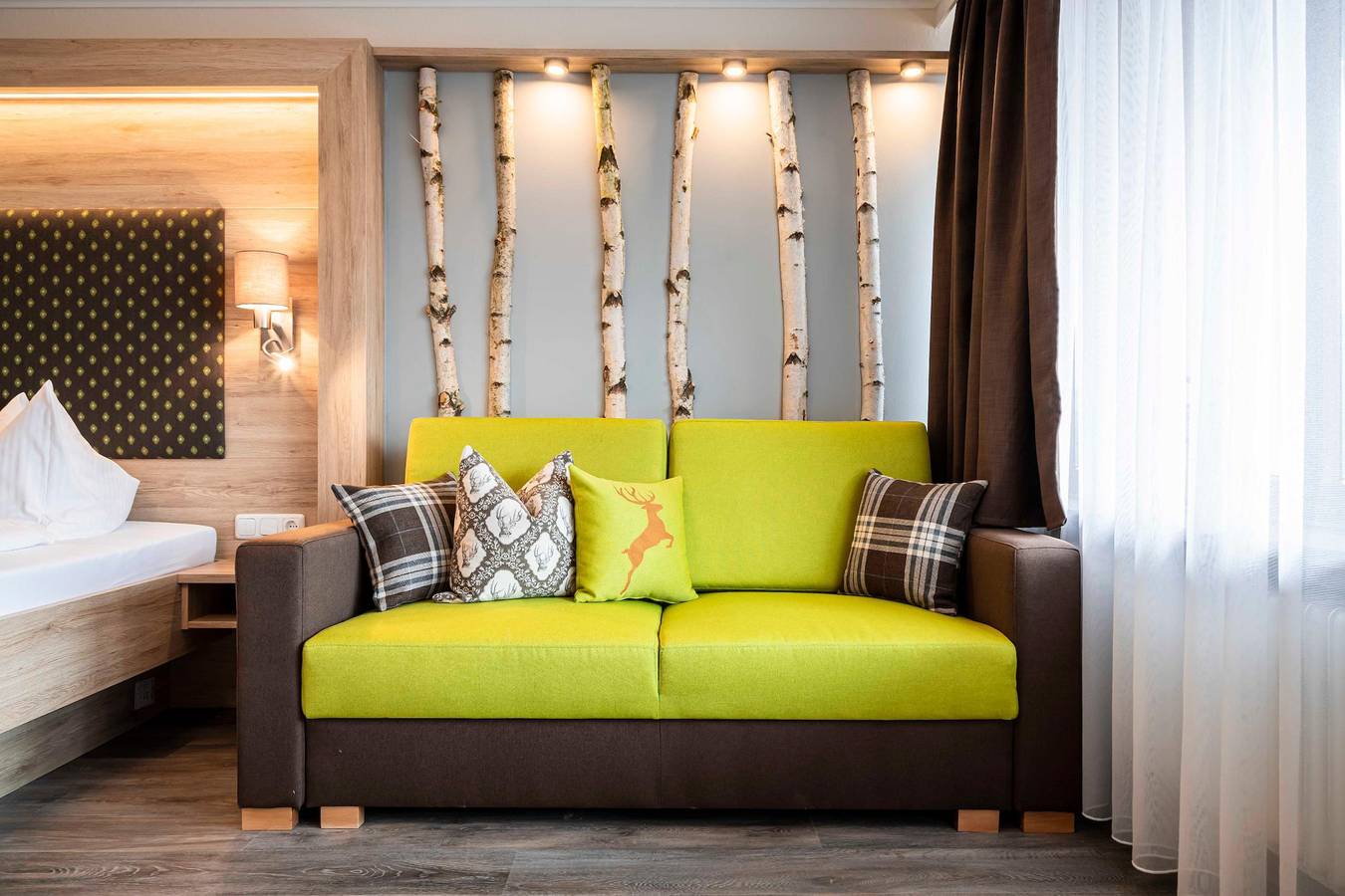 Gasthof Metzgerei Stöberl - Doppelzimmer Osserblick mit Balkon ca. 35 qm in Lam, Ostbayern