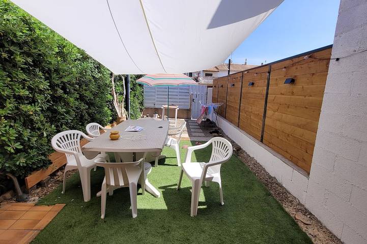 Cottage pour 4 personnes, avec balcon et jardin