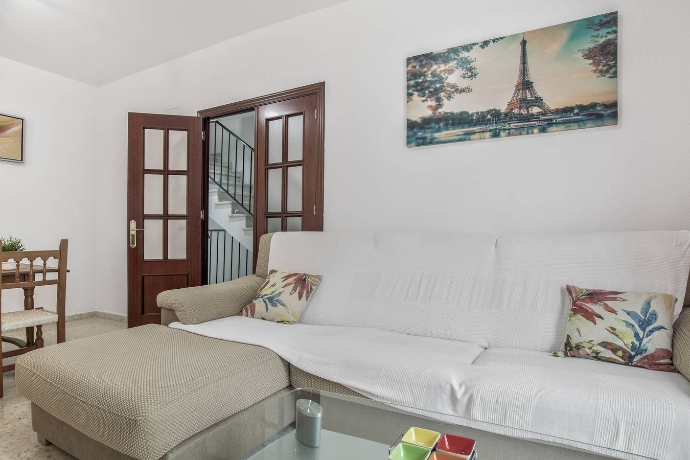 Entire apartment, Apartment 'Casa Gazules' with Private Terrace, Wi-Fi and Air Conditioning in Alcalá de los Gazules, Los Alcornocales