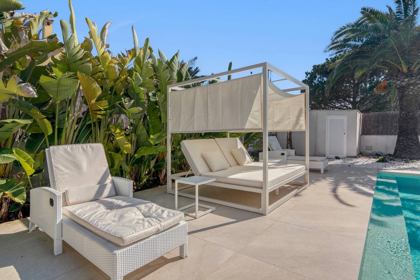 Villa 1ª Linea Cudei dichtbij het strand met zwembad & Wi-Fi in Dénia, Costa Blanca