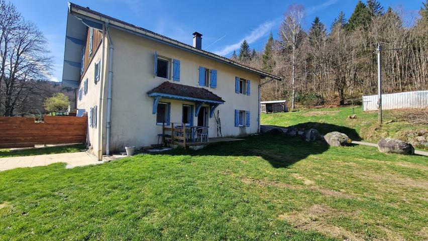Appartement de vacances pour 6 personnes, avec terrasse et jardin, animaux acceptés