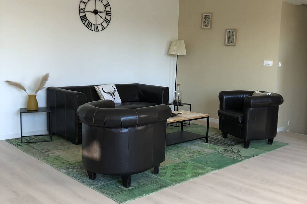 Country house Flaqueirol in the heart of the luberon with comfort and calm in Viens, Regionaler Naturpark Luberon