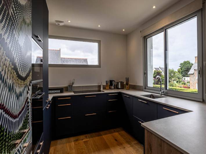 Location de vacances pour 10 personnes, avec jardin, adapté aux familles dans Plage Saint-Guirec - 3