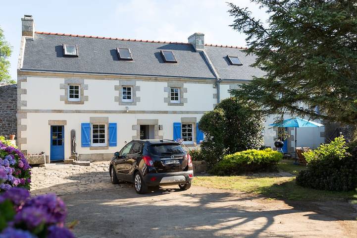 Agriturismo pour 7 personnes, avec sauna et jardin à Plogoff